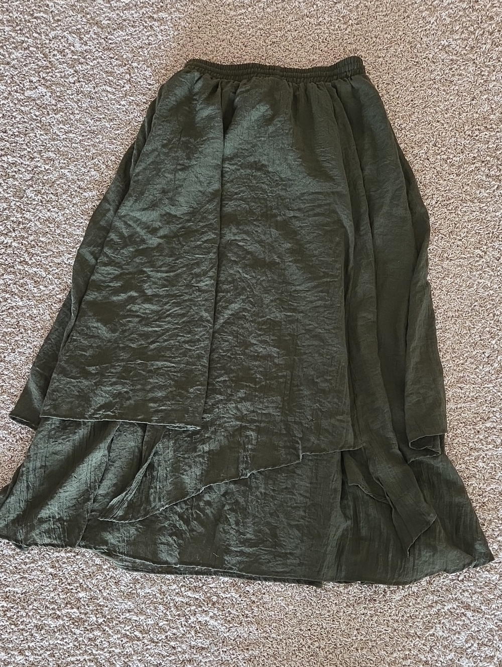 Scarlett And Darkness Skirt - Picture 7 of 9